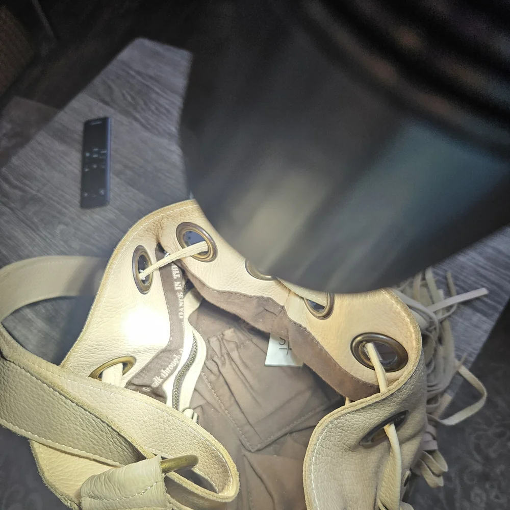 STS RANCHWEAR conceal Carry Elegant Cream Crossbody Bag with Fringe - Picture 17 of 17